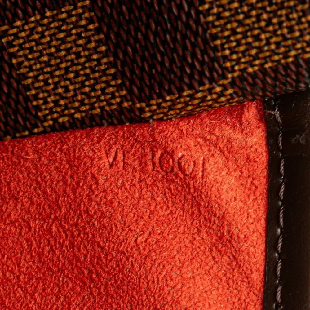 LOUIS VUITTON Brown Damier Leather Shoulder Bag - Picture 7 of 8